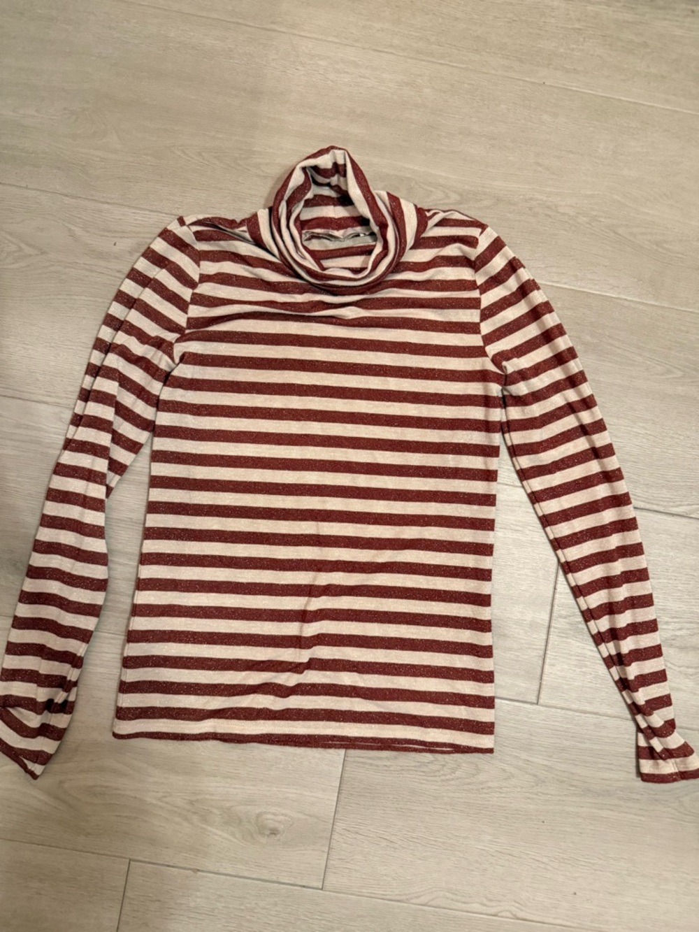 LOFT Rust & Beige Shimmer Stretch Turtle Neck. Medium
